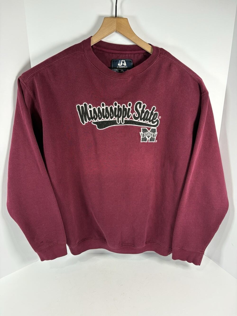 J. America Mississippi State Bulldogs Sweatshirt XL Maroon Embroidered Crewneck